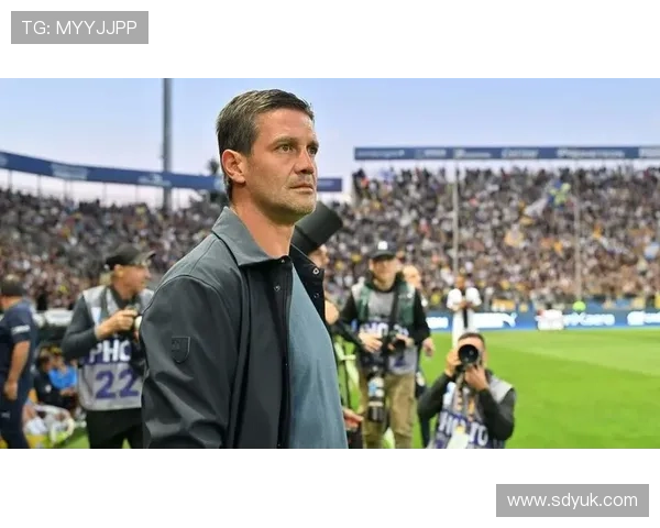 齐沃反思失利原因:情绪失控导致与那不勒斯替补席争吵浪费精力